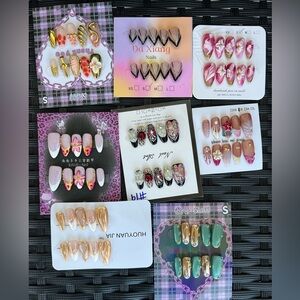 Press On Nails Size Small Bundle of 8 Floral Beach Spring